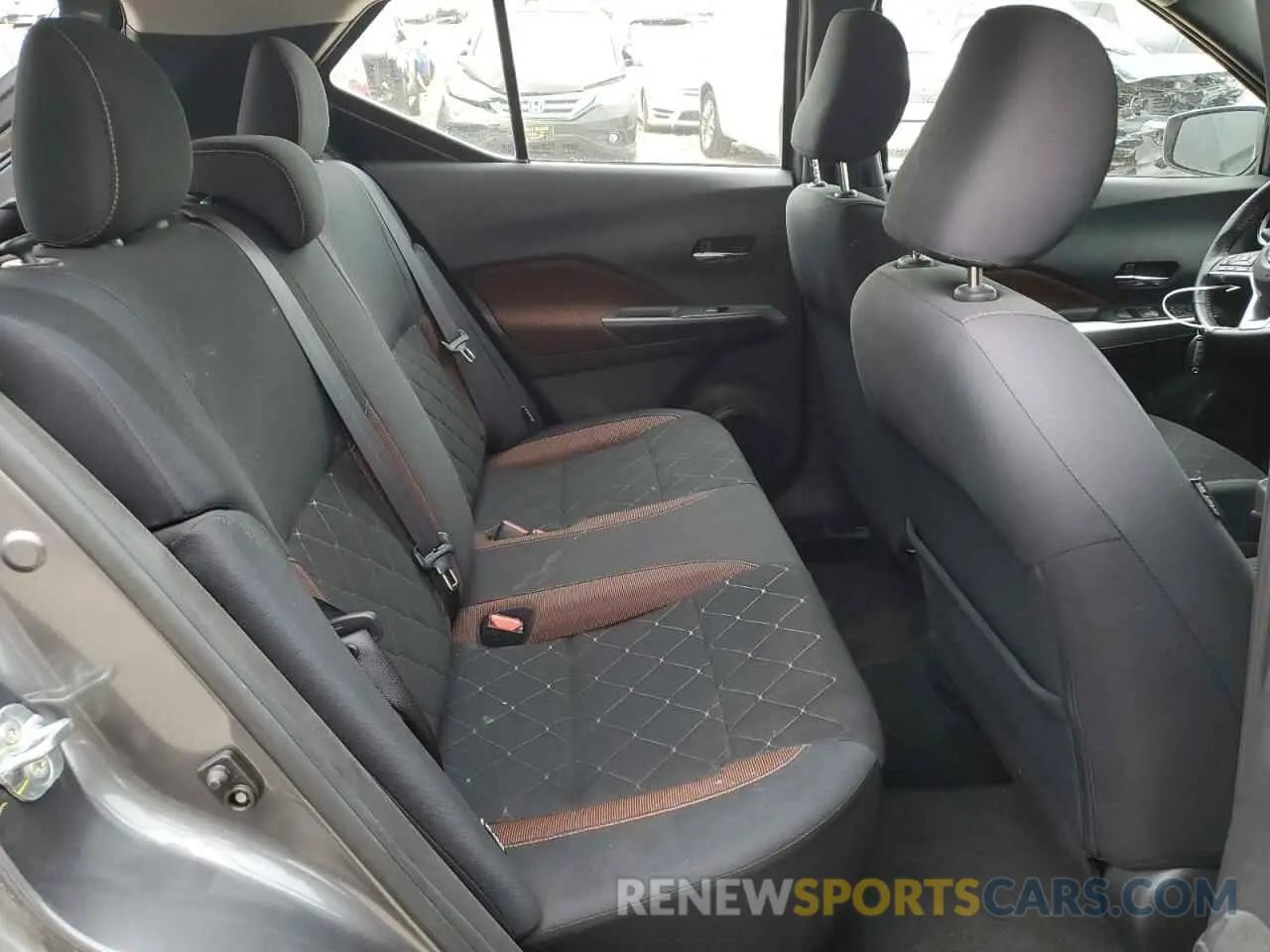 11 fotografías del automóvil dañado 3N1CP5DV6LL561860 NISSAN KICKS 2020