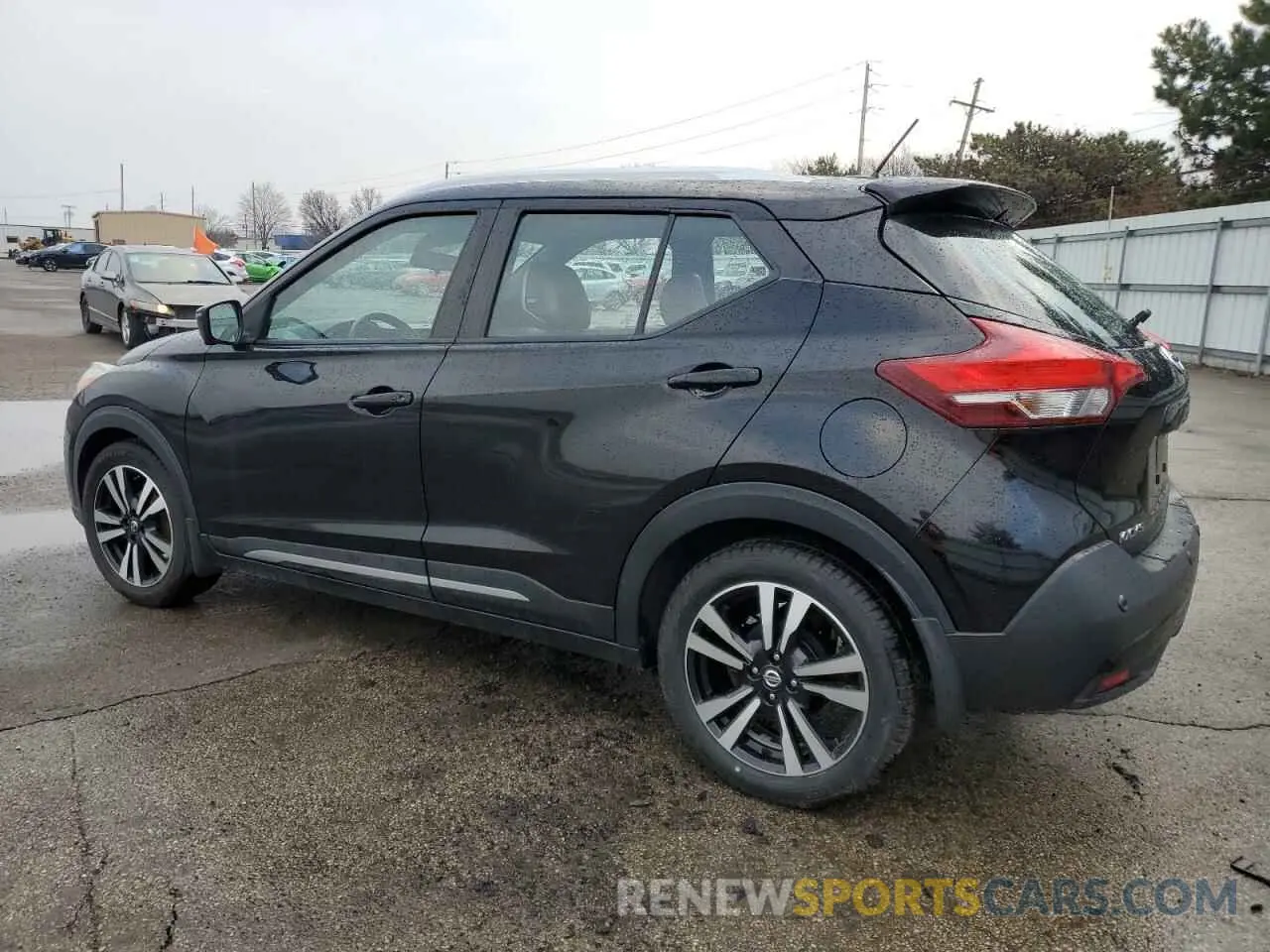 2 fotografías del automóvil dañado 3N1CP5DV7LL531959 NISSAN KICKS 2020