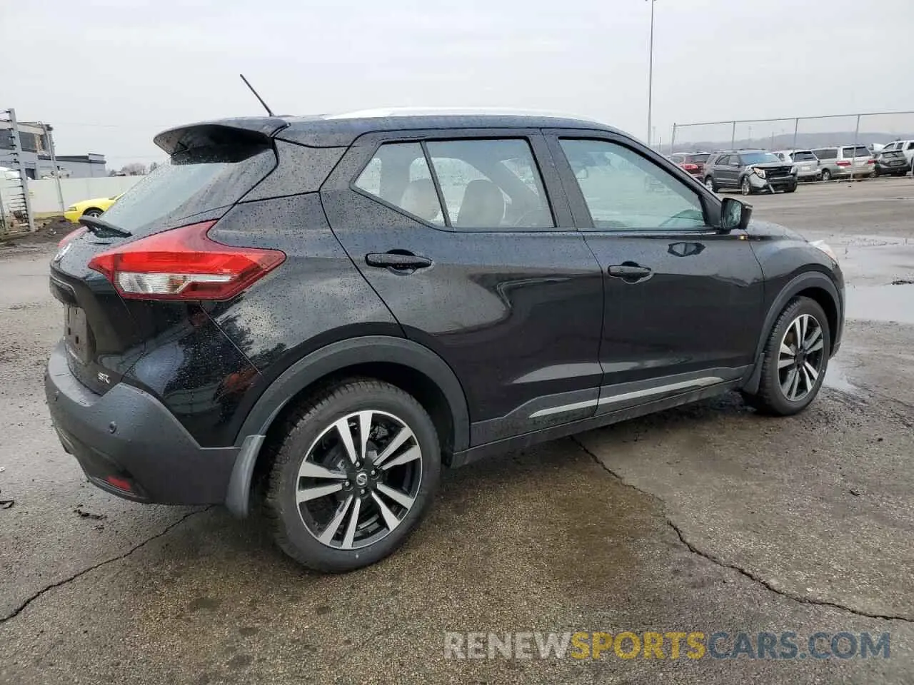 3 fotografías del automóvil dañado 3N1CP5DV7LL531959 NISSAN KICKS 2020