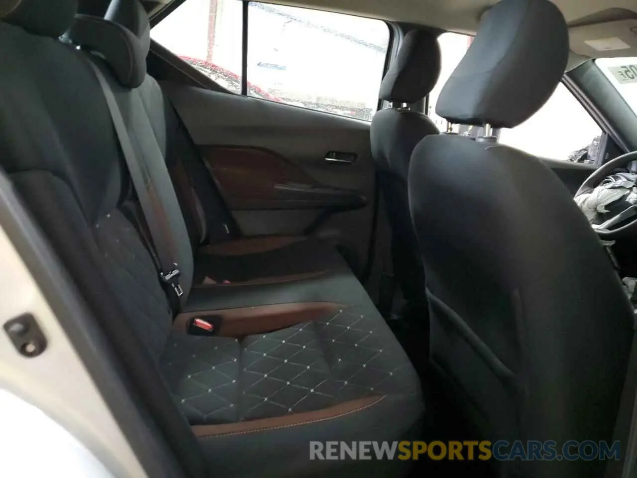 10 fotografías del automóvil dañado 3N1CP5DV8LL524230 NISSAN KICKS 2020
