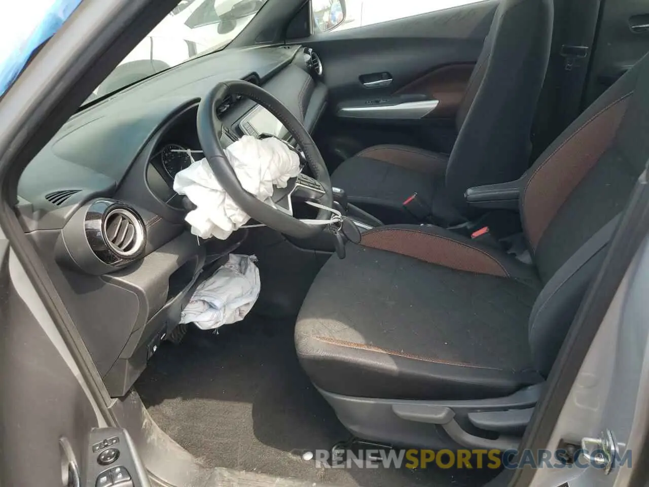 7 fotografías del automóvil dañado 3N1CP5DV8LL524230 NISSAN KICKS 2020