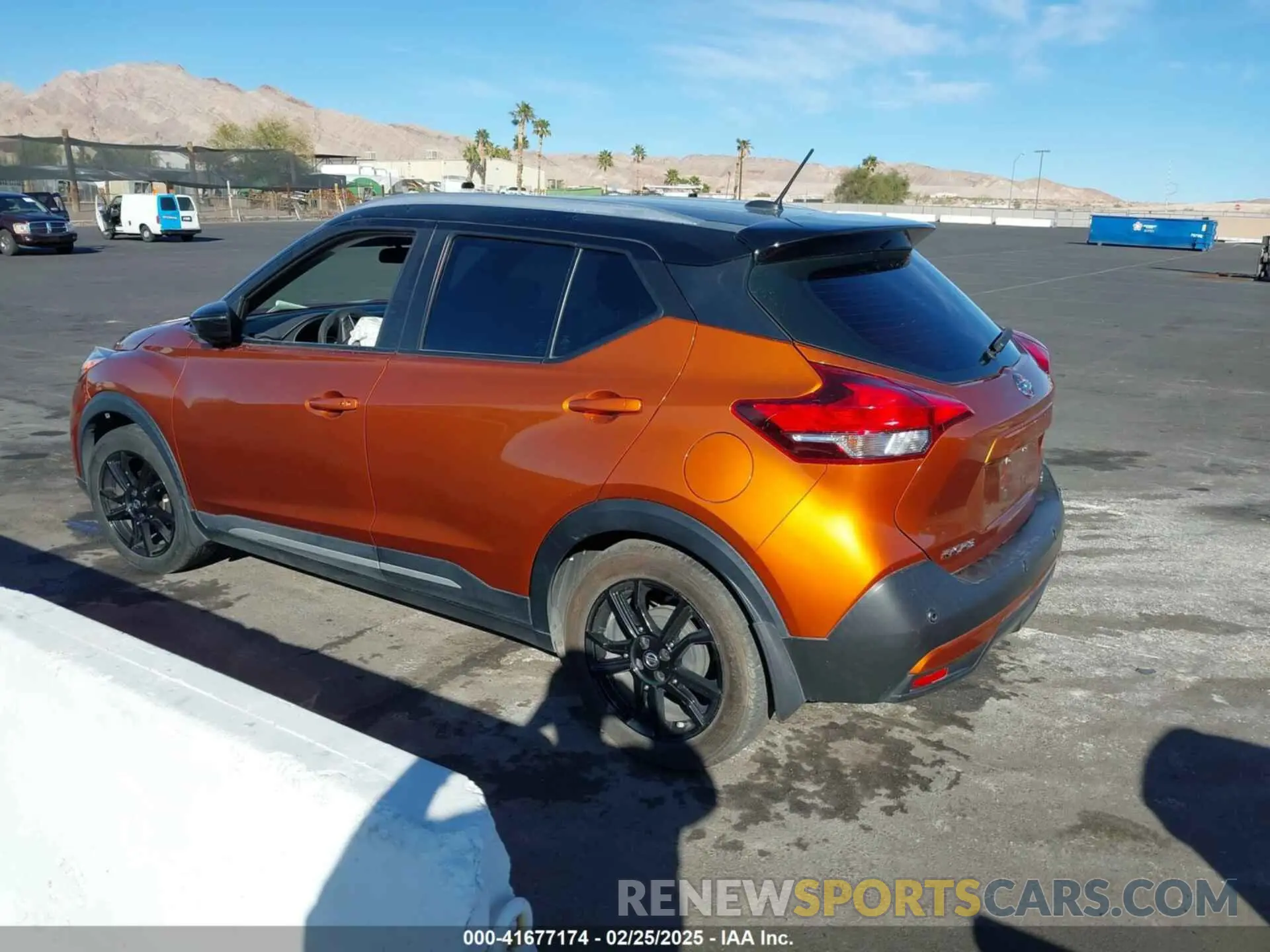 3 fotografías del automóvil dañado 3N1CP5DV8LL546115 NISSAN KICKS 2020
