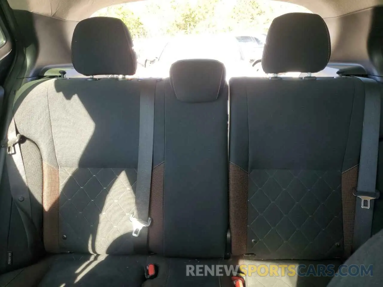 10 fotografías del automóvil dañado 3N1CP5DV9LL486488 NISSAN KICKS 2020