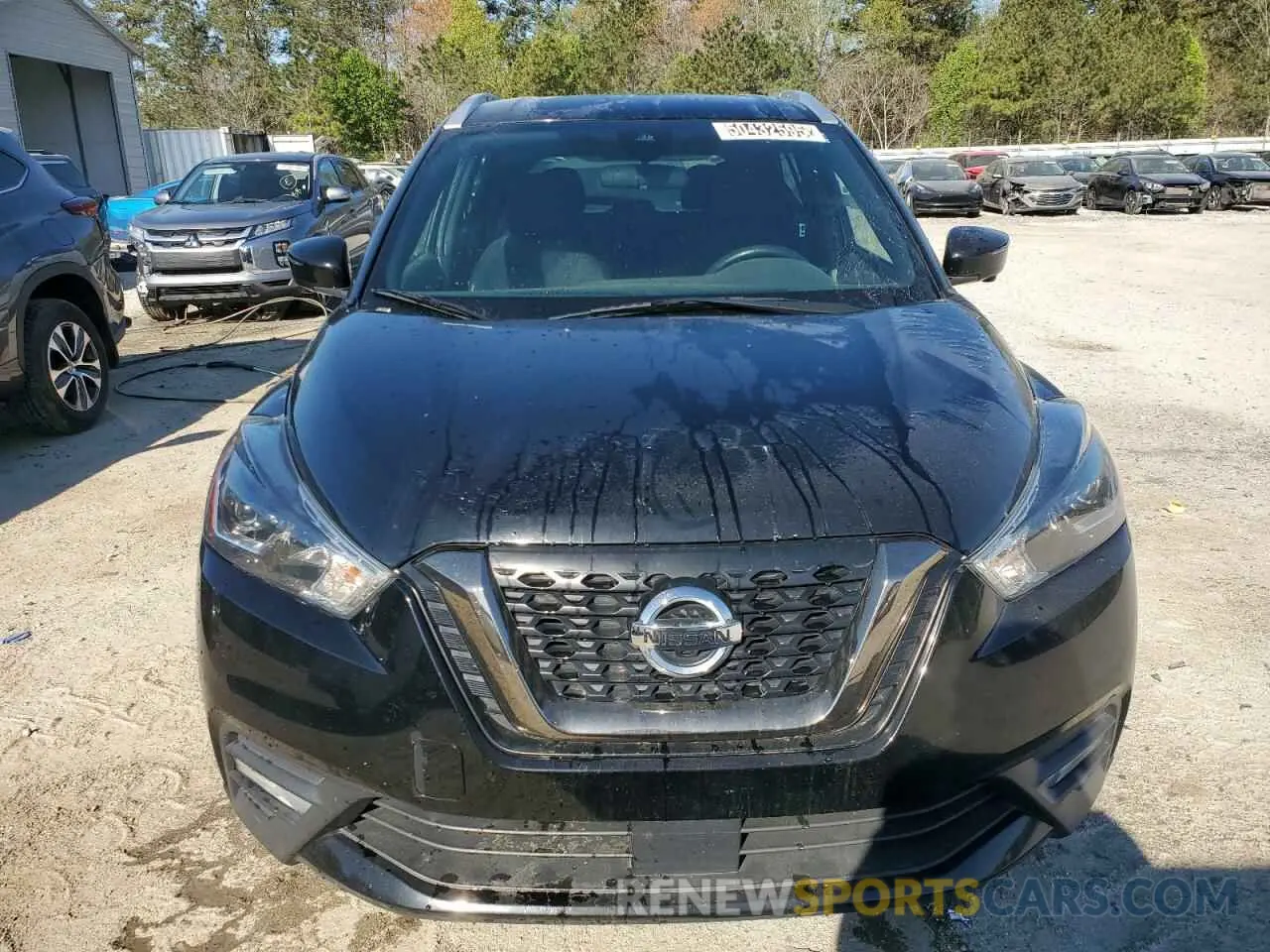 5 fotografías del automóvil dañado 3N1CP5DV9LL486488 NISSAN KICKS 2020