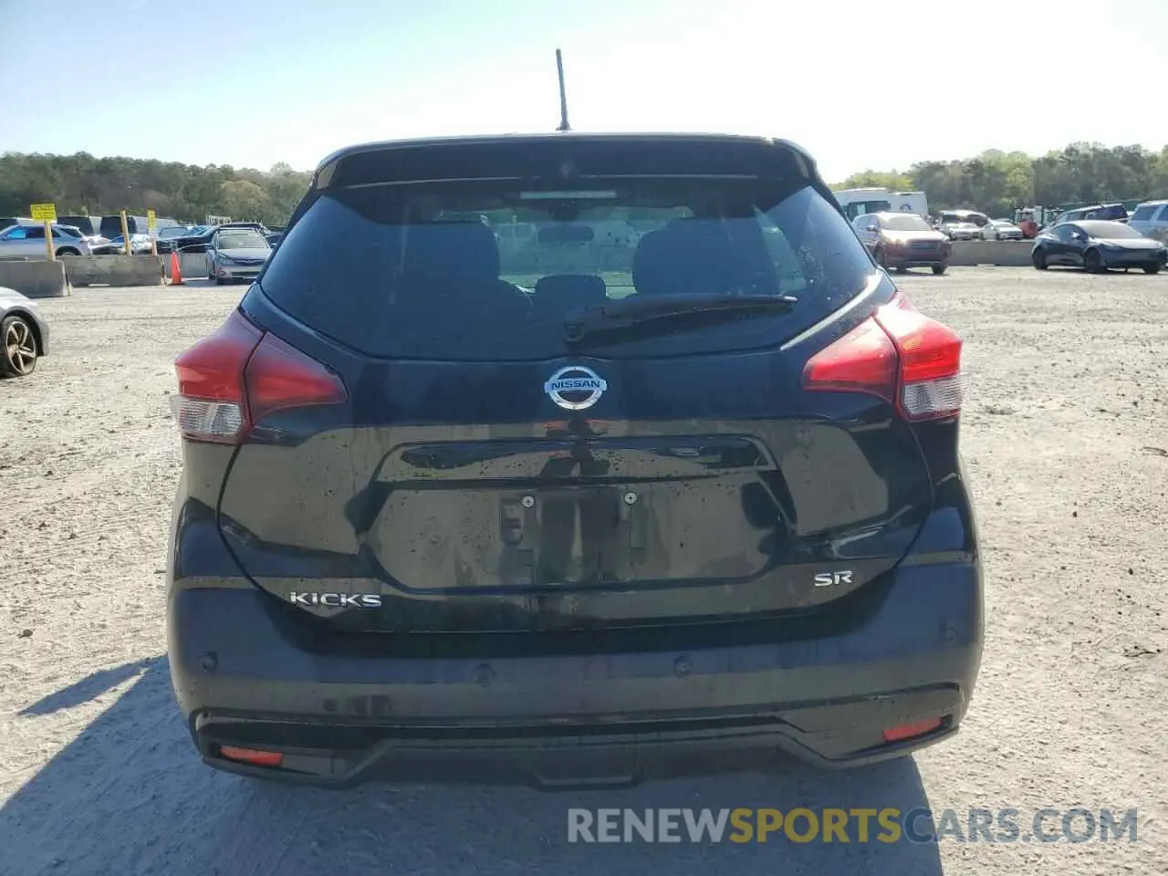 6 fotografías del automóvil dañado 3N1CP5DV9LL486488 NISSAN KICKS 2020