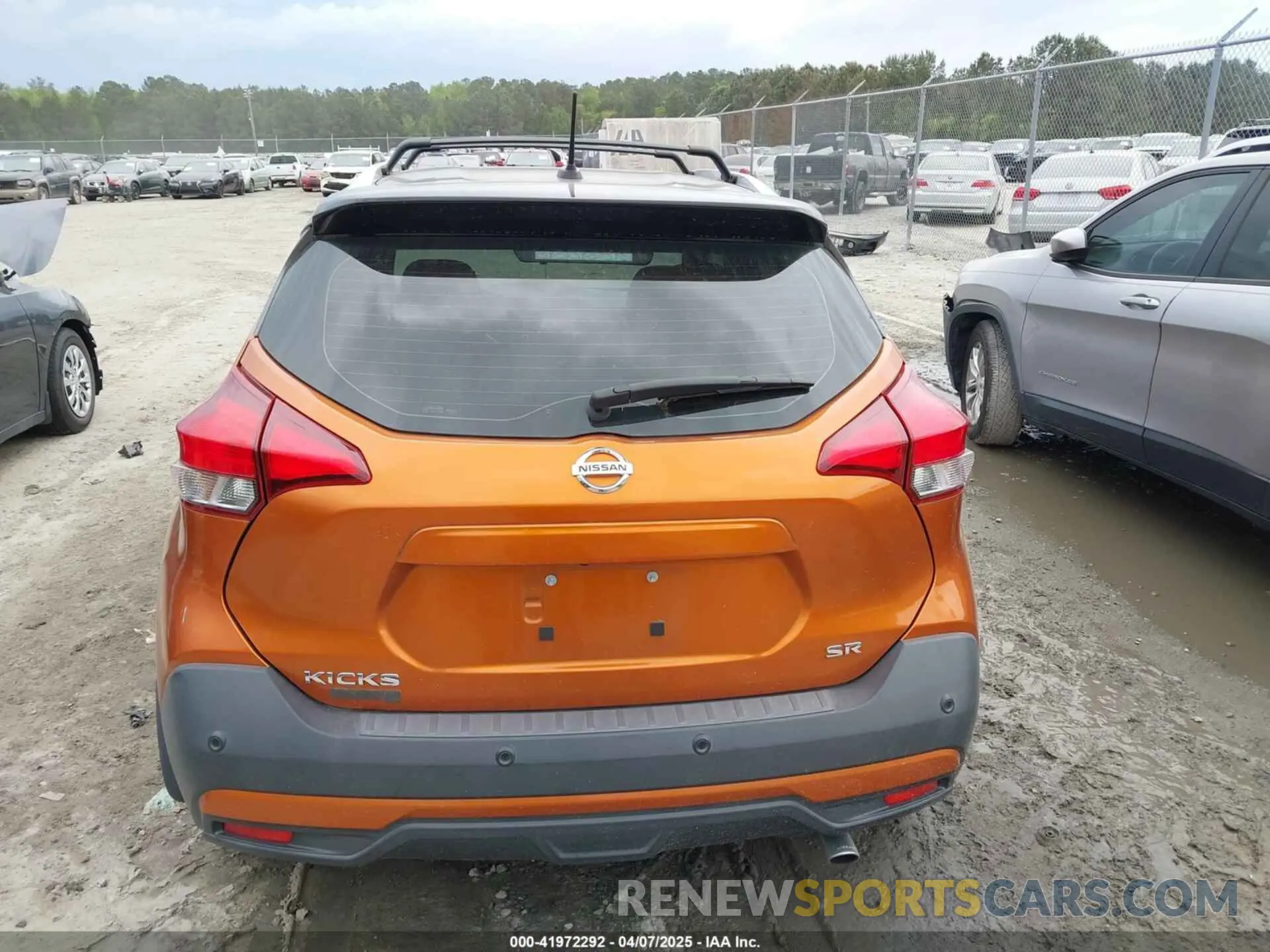 16 fotografías del automóvil dañado 3N1CP5DV9LL547645 NISSAN KICKS 2020