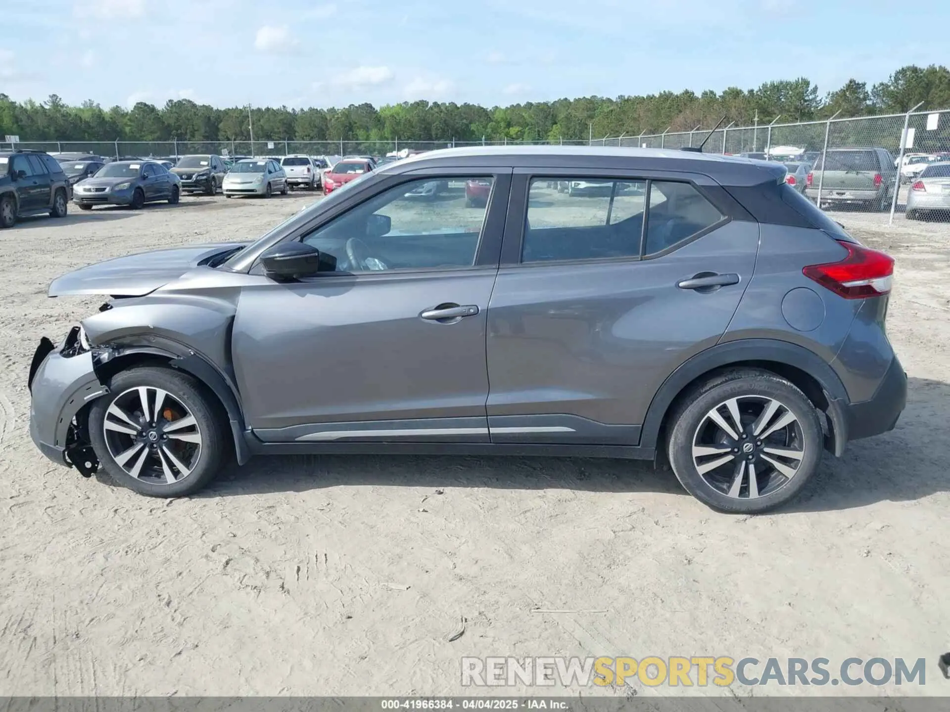 14 fotografías del automóvil dañado 3N1CP5DVXLL519627 NISSAN KICKS 2020