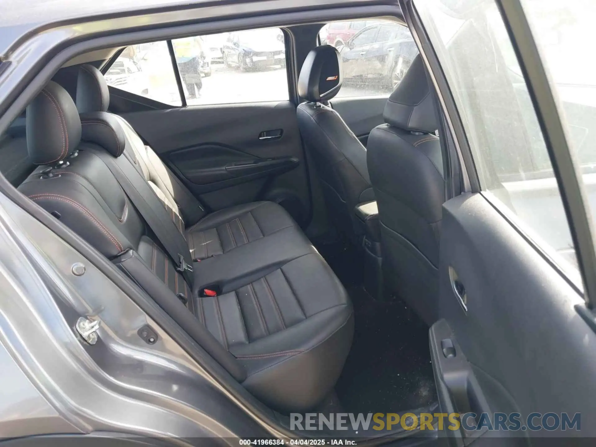 8 fotografías del automóvil dañado 3N1CP5DVXLL519627 NISSAN KICKS 2020