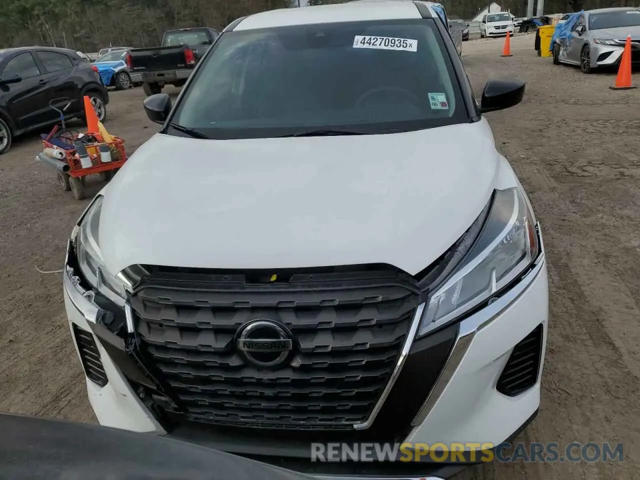 5 fotografías del automóvil dañado 3N1CP5BV0ML473178 NISSAN KICKS 2021