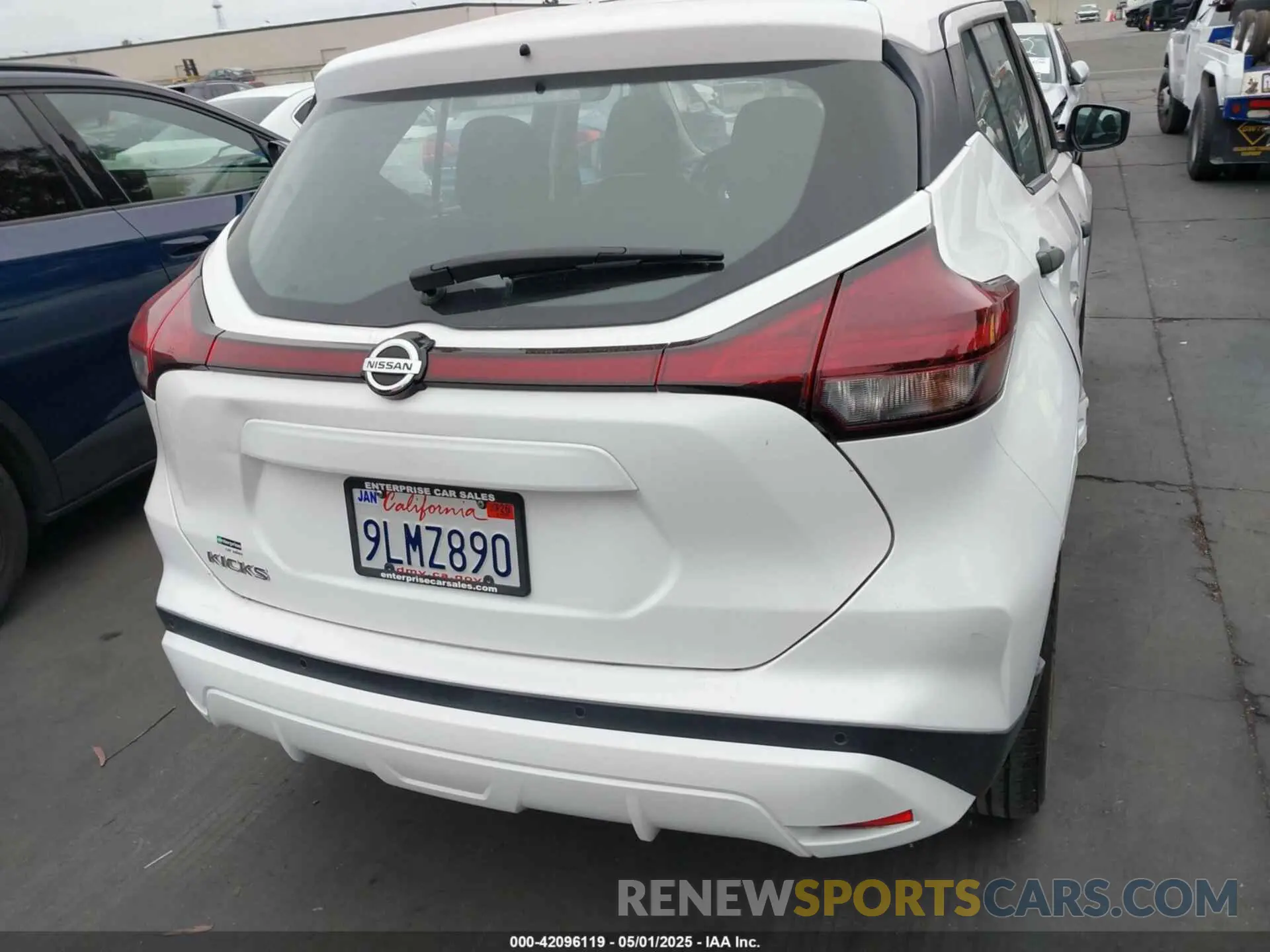 17 fotografías del automóvil dañado 3N1CP5BV0ML481300 NISSAN KICKS 2021
