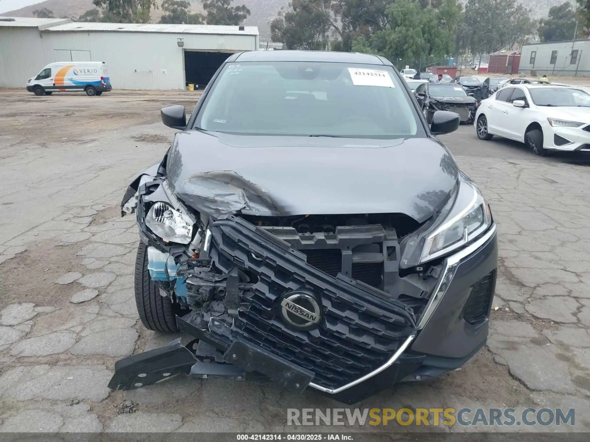 12 fotografías del automóvil dañado 3N1CP5BV1ML466062 NISSAN KICKS 2021