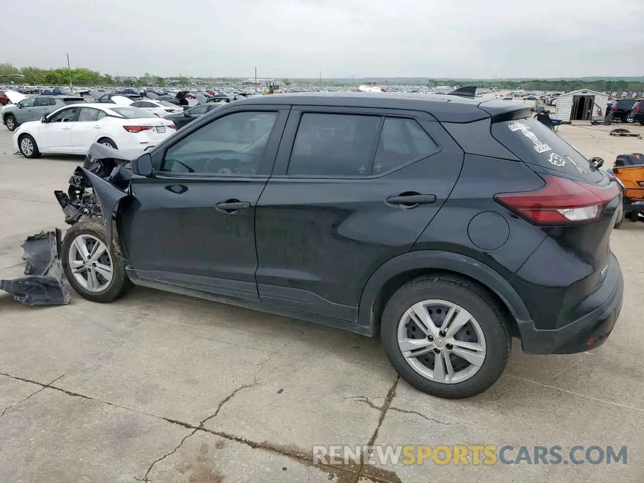 2 fotografías del automóvil dañado 3N1CP5BV1ML533601 NISSAN KICKS 2021