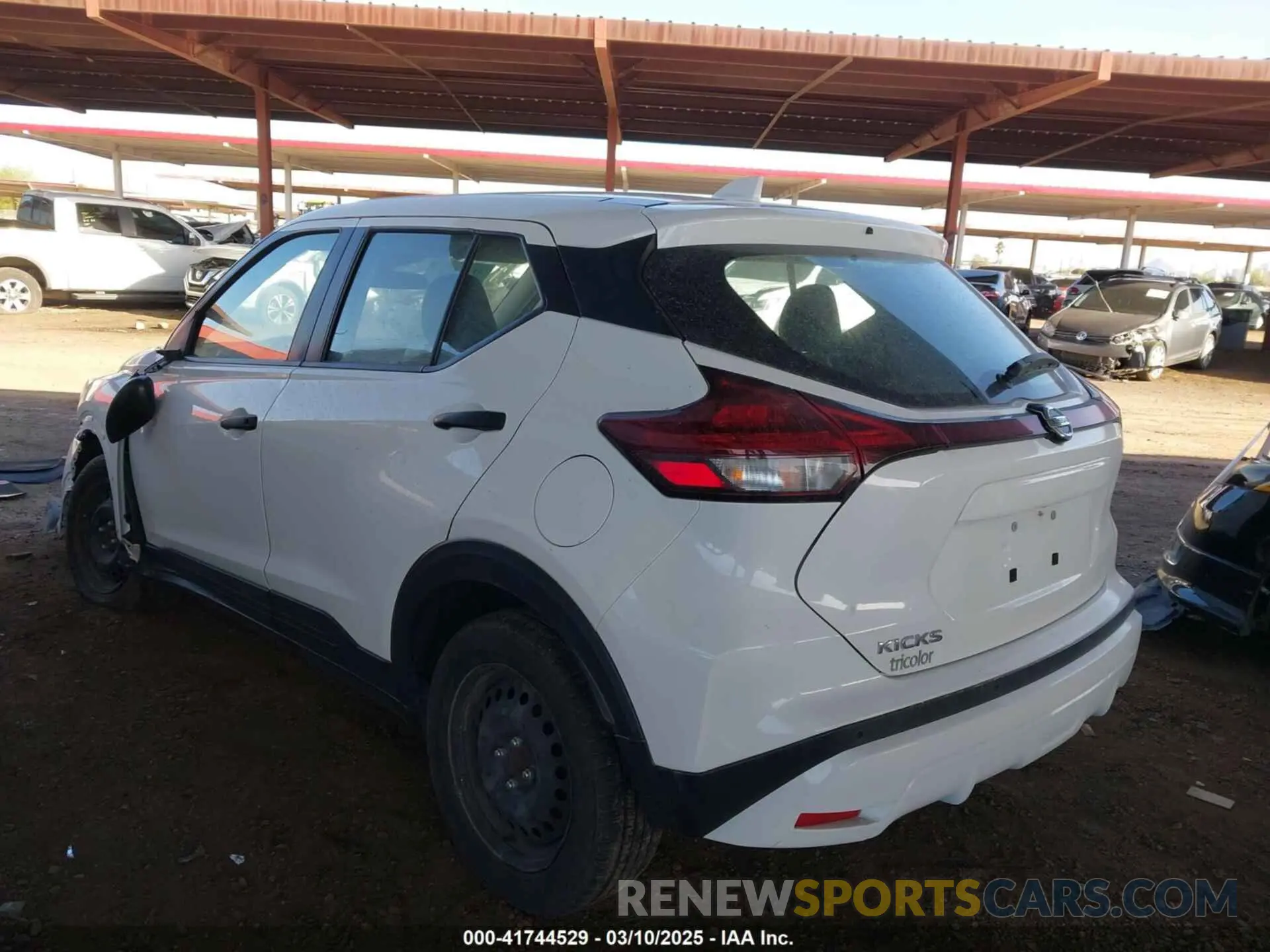 3 fotografías del automóvil dañado 3N1CP5BV2ML504365 NISSAN KICKS 2021