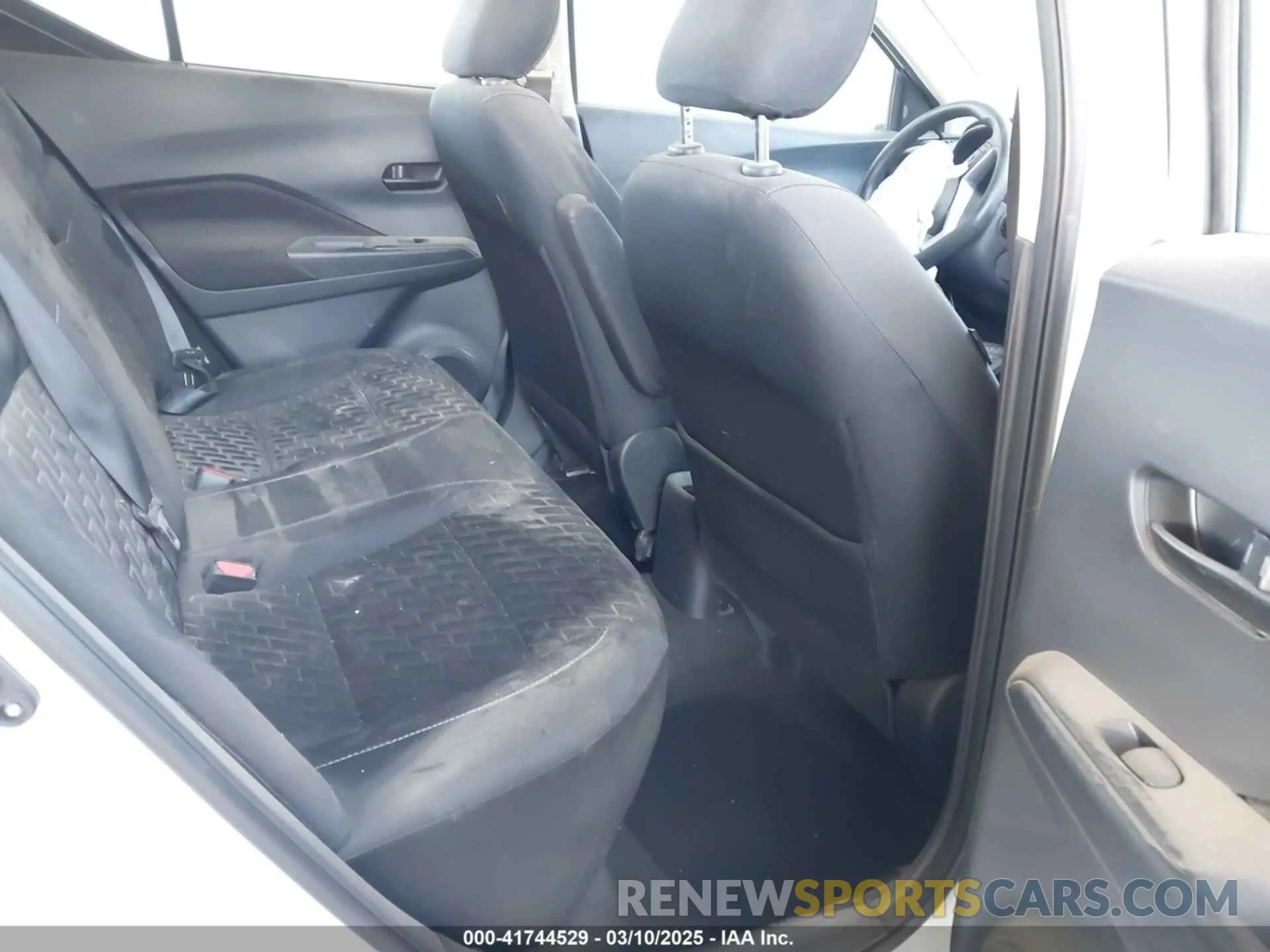 8 fotografías del automóvil dañado 3N1CP5BV2ML504365 NISSAN KICKS 2021