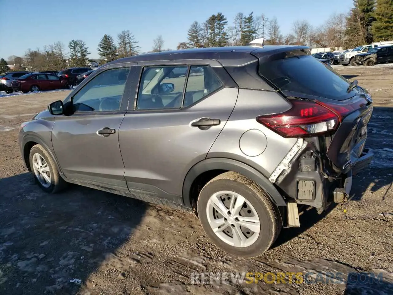 2 fotografías del automóvil dañado 3N1CP5BV3ML524088 NISSAN KICKS 2021