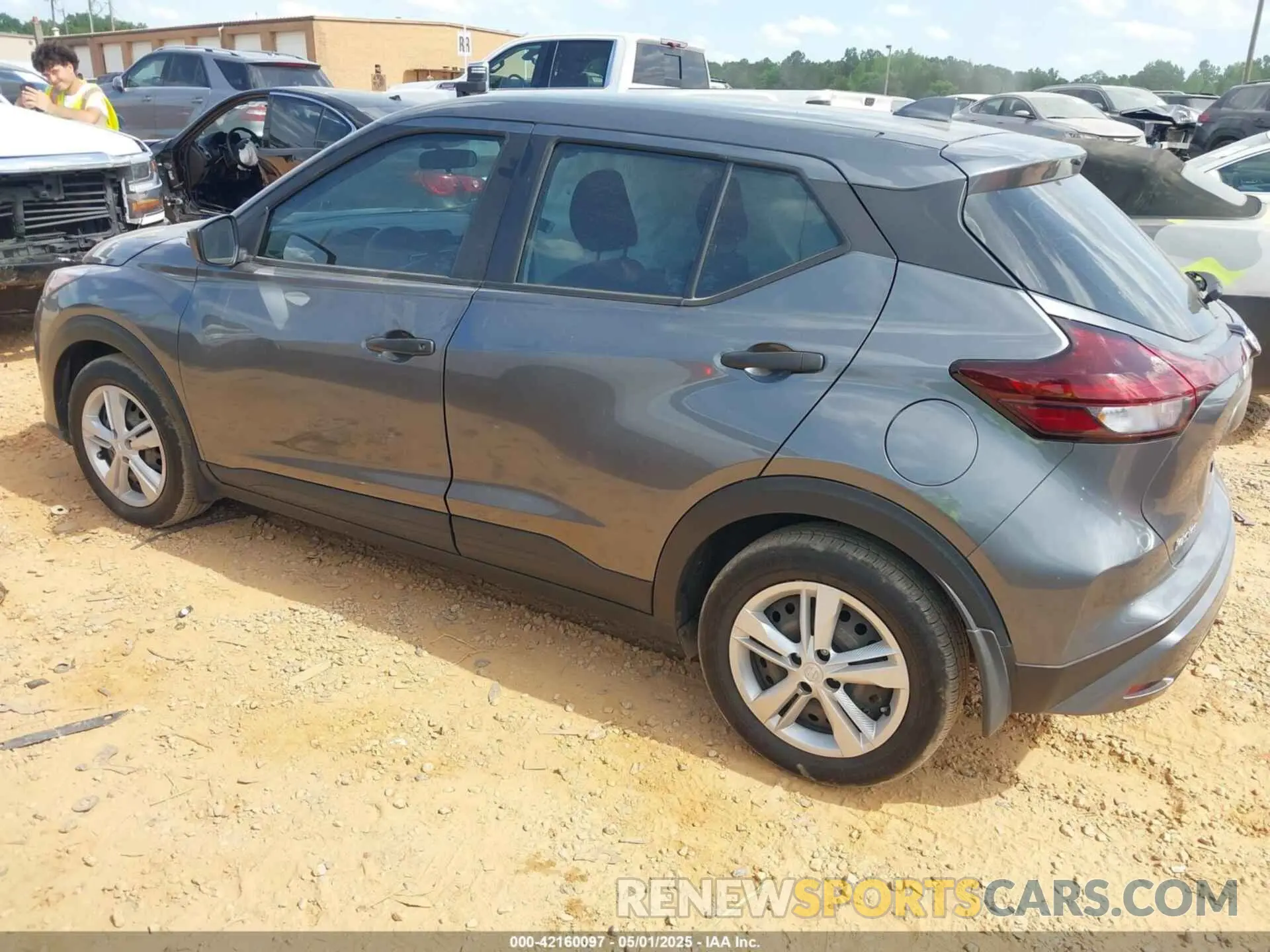 3 fotografías del automóvil dañado 3N1CP5BV3ML537164 NISSAN KICKS 2021