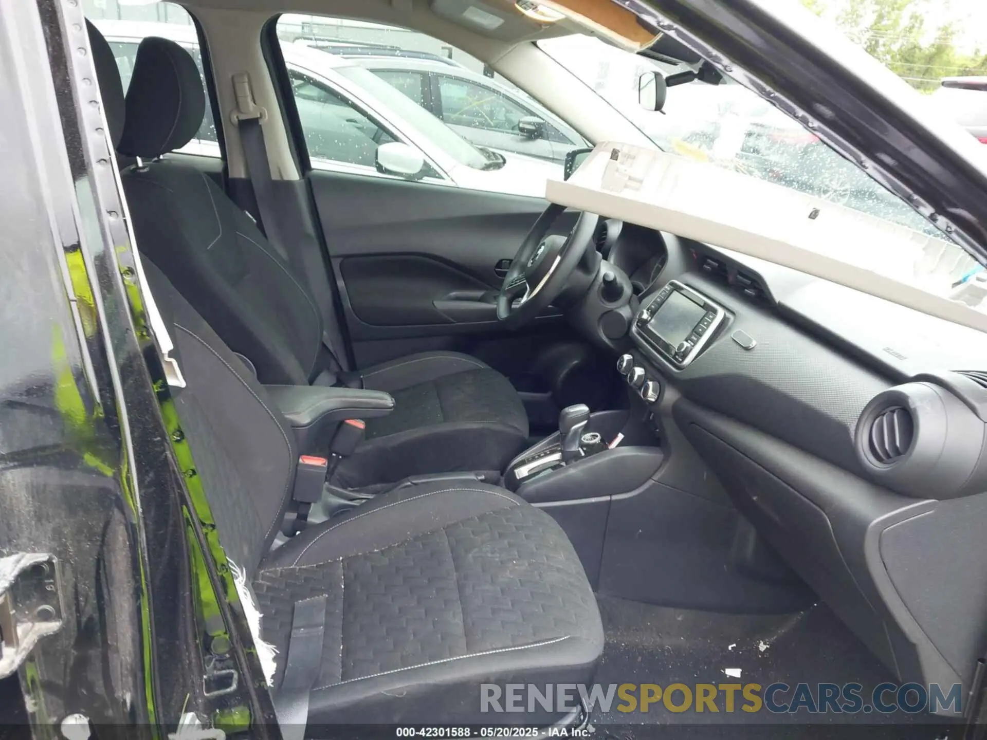 5 fotografías del automóvil dañado 3N1CP5BV3ML545782 NISSAN KICKS 2021