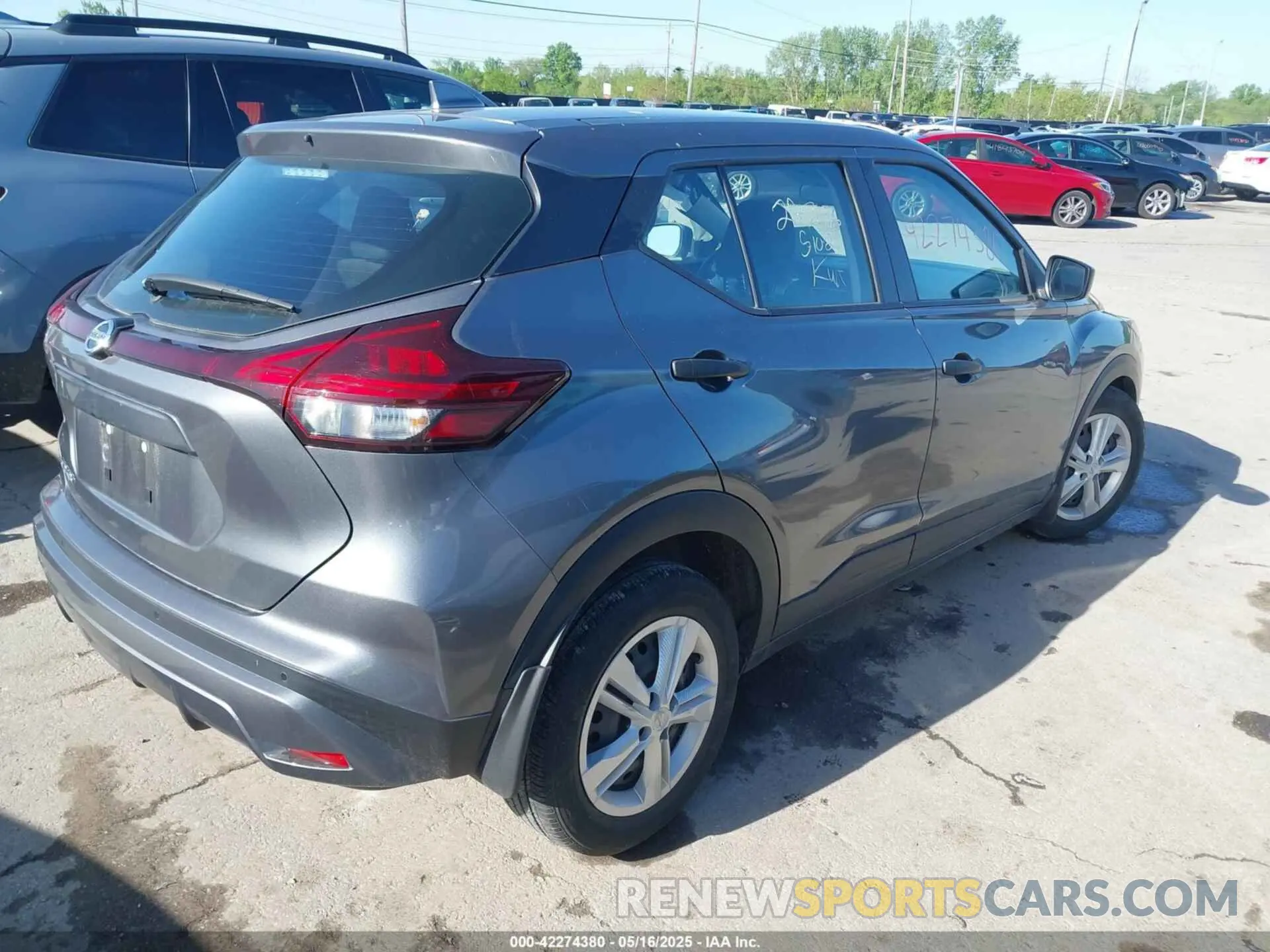 4 fotografías del automóvil dañado 3N1CP5BV3ML551937 NISSAN KICKS 2021