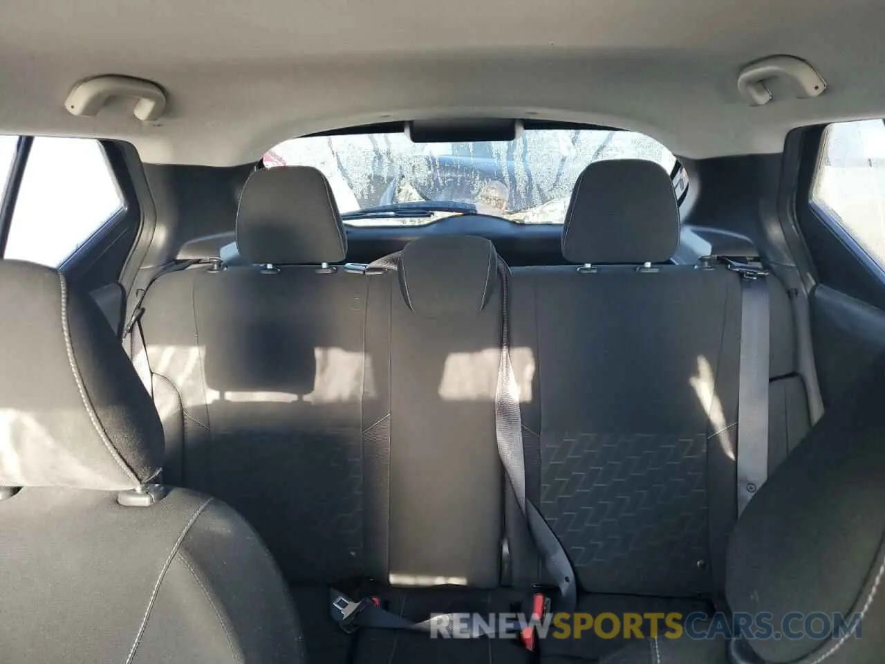 10 fotografías del automóvil dañado 3N1CP5BV3ML560170 NISSAN KICKS 2021