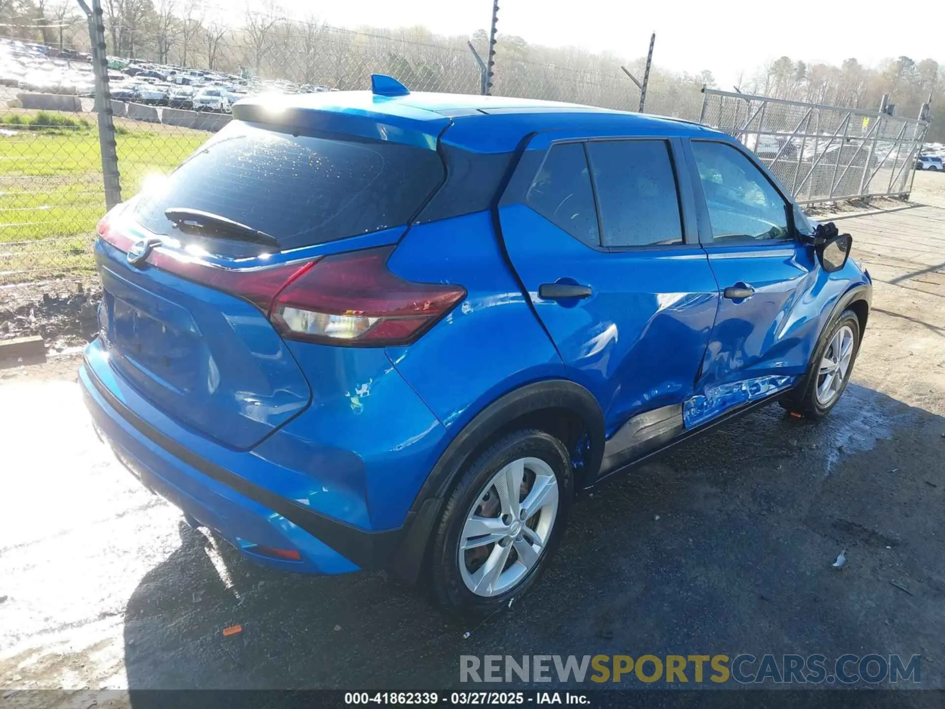 4 fotografías del automóvil dañado 3N1CP5BV4ML560534 NISSAN KICKS 2021