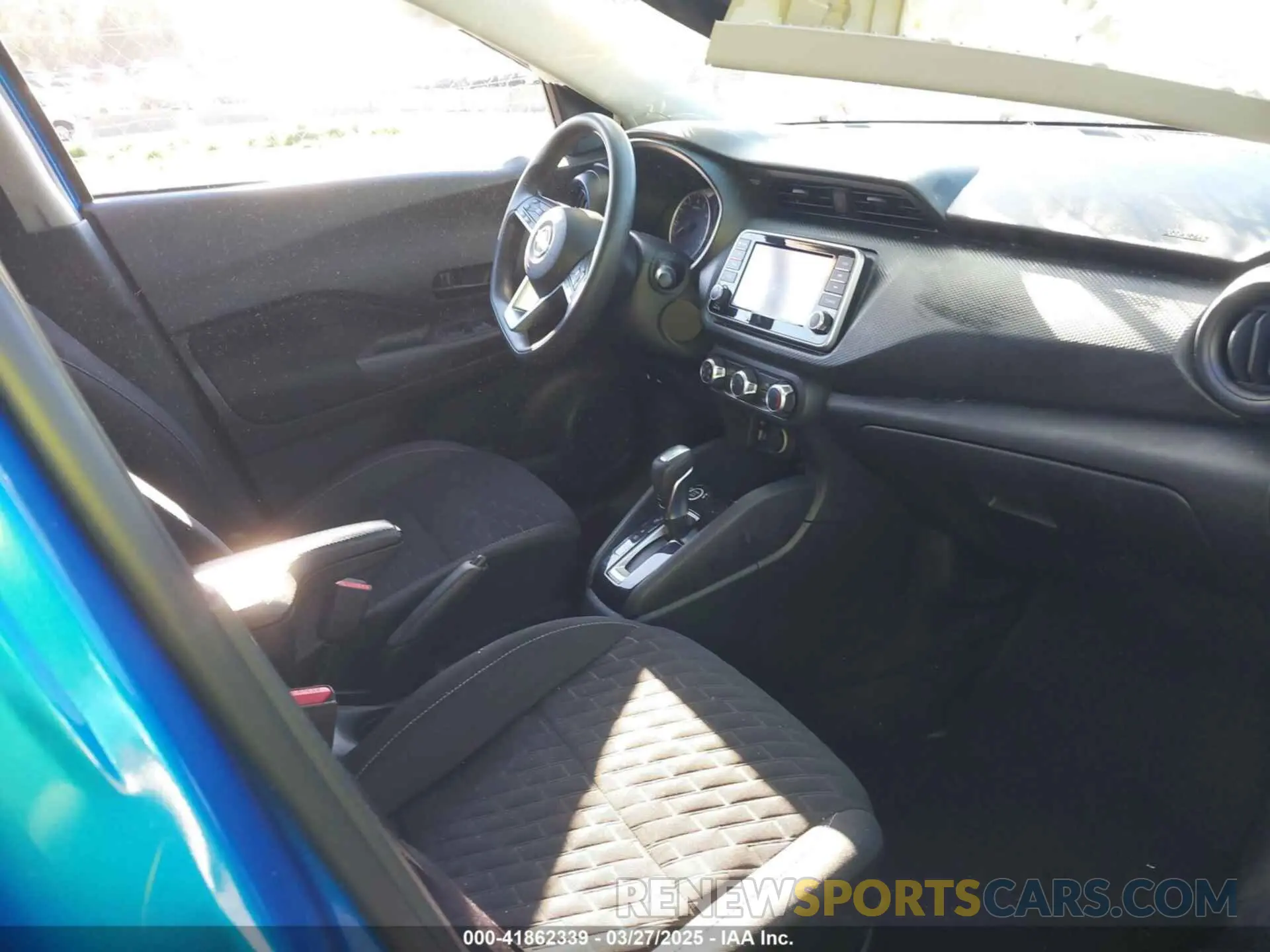 5 fotografías del automóvil dañado 3N1CP5BV4ML560534 NISSAN KICKS 2021