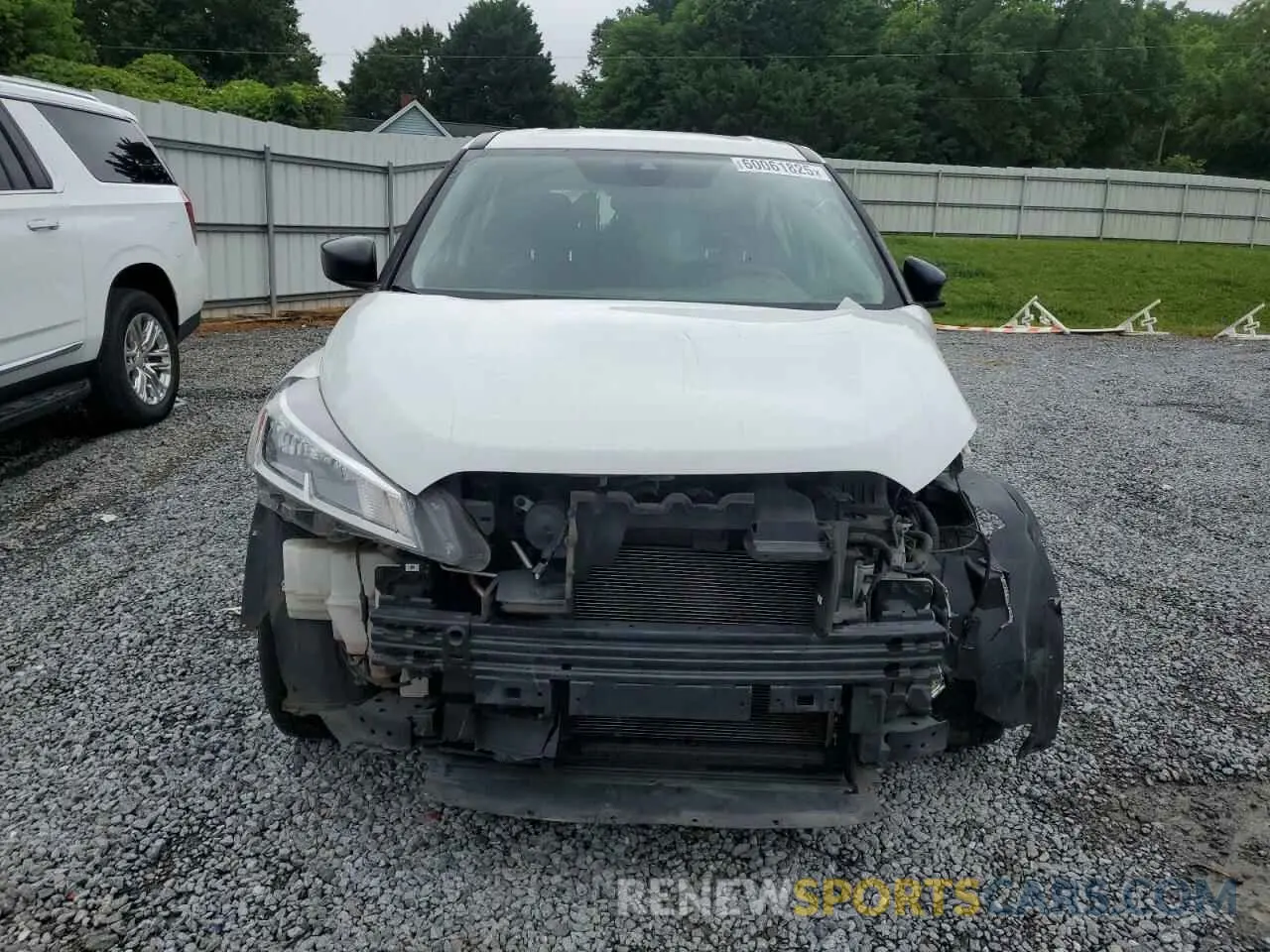 5 fotografías del automóvil dañado 3N1CP5BV5ML468106 NISSAN KICKS 2021