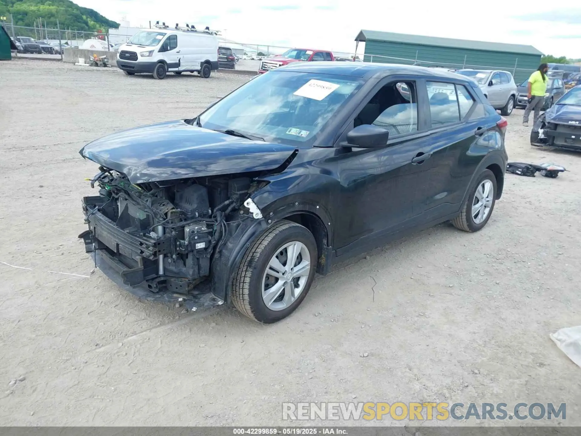 2 fotografías del automóvil dañado 3N1CP5BV5ML538039 NISSAN KICKS 2021