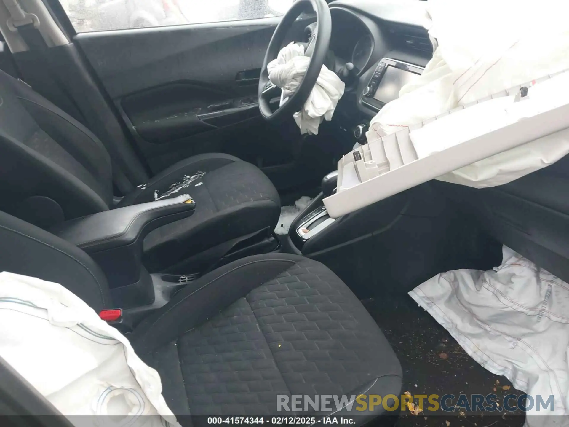 5 fotografías del automóvil dañado 3N1CP5BV5ML538302 NISSAN KICKS 2021