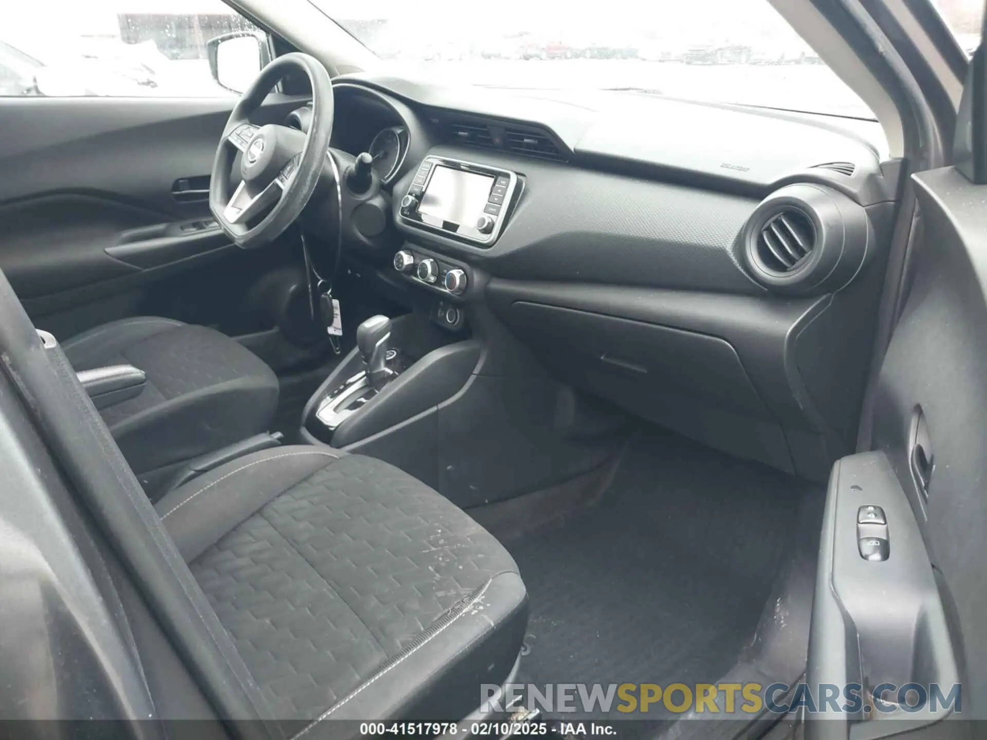 5 fotografías del automóvil dañado 3N1CP5BV6ML495640 NISSAN KICKS 2021