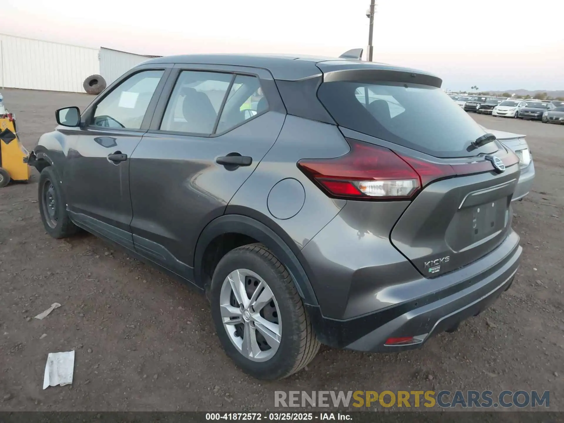 3 fotografías del automóvil dañado 3N1CP5BV7ML476661 NISSAN KICKS 2021