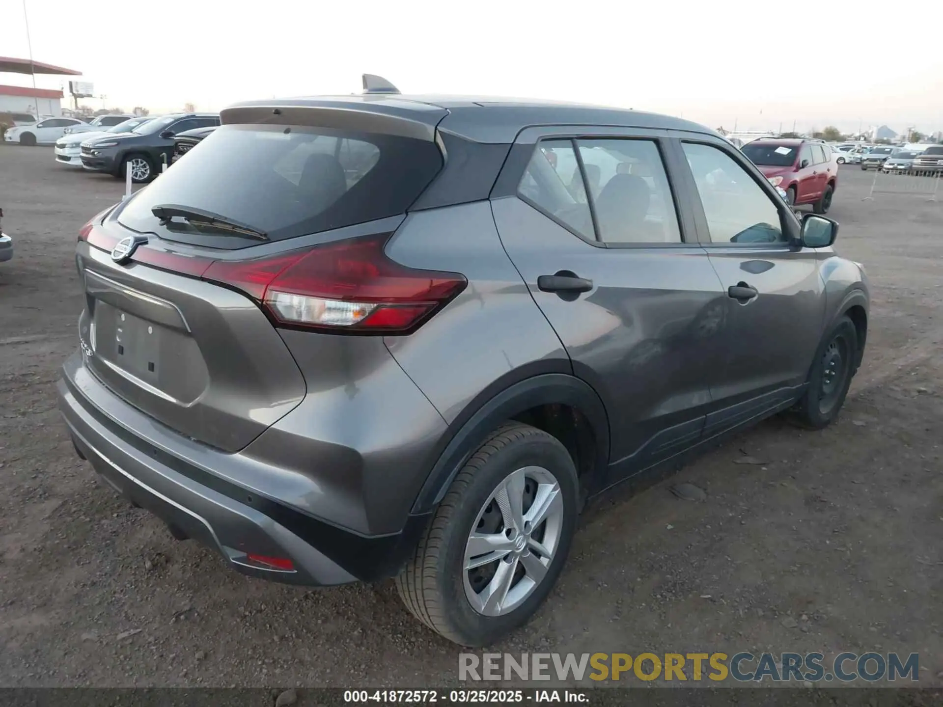 4 fotografías del automóvil dañado 3N1CP5BV7ML476661 NISSAN KICKS 2021