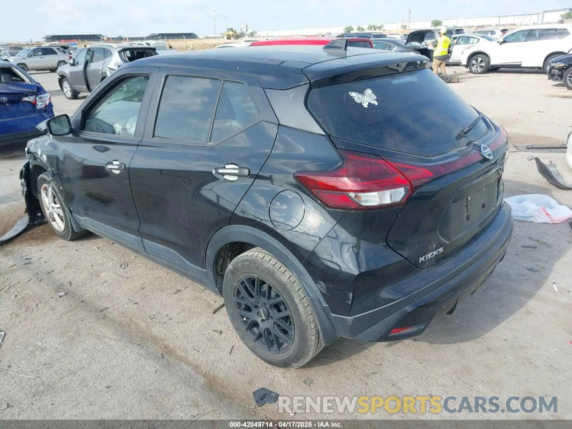 3 fotografías del automóvil dañado 3N1CP5BV7ML486591 NISSAN KICKS 2021