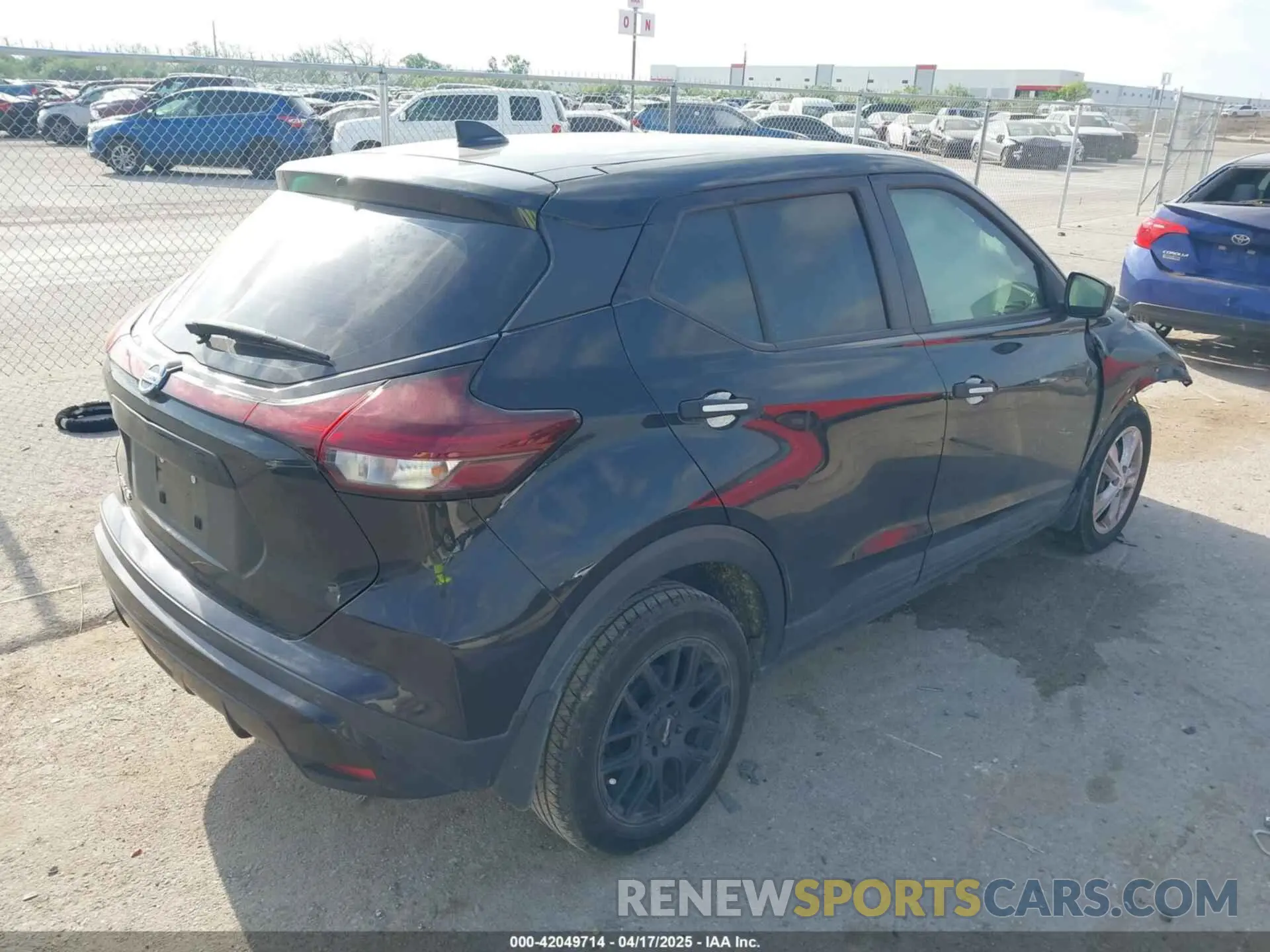4 fotografías del automóvil dañado 3N1CP5BV7ML486591 NISSAN KICKS 2021