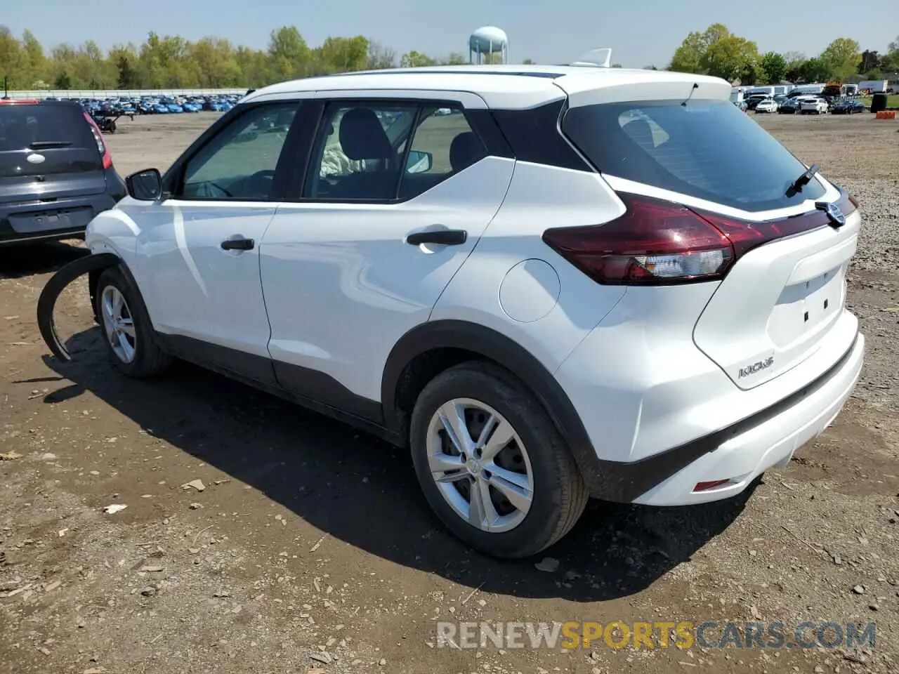 2 fotografías del automóvil dañado 3N1CP5BV7ML500022 NISSAN KICKS 2021