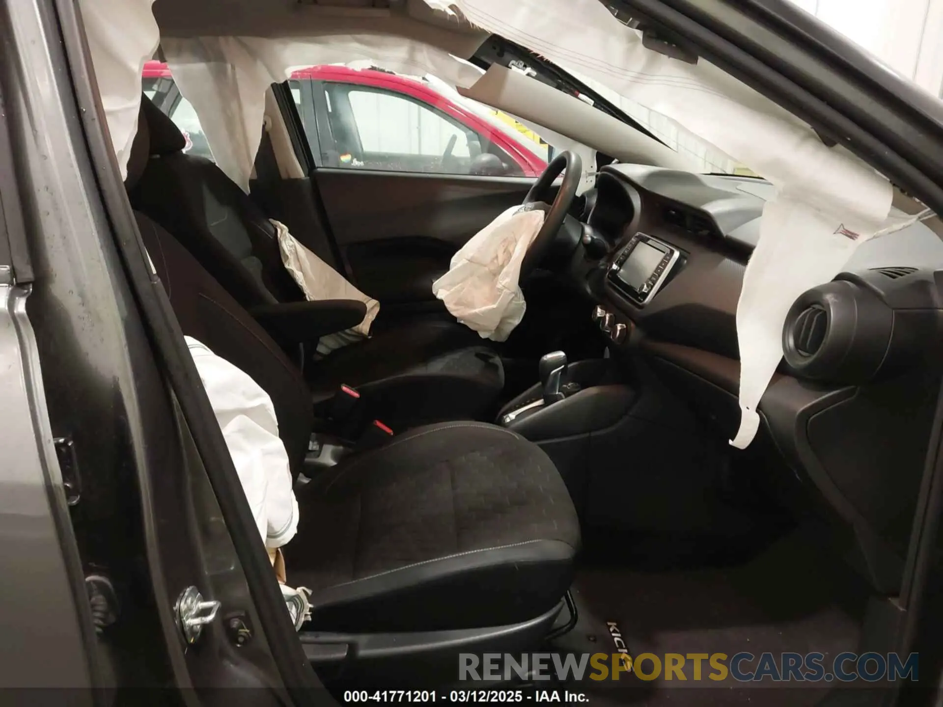 5 fotografías del automóvil dañado 3N1CP5BV8ML505021 NISSAN KICKS 2021