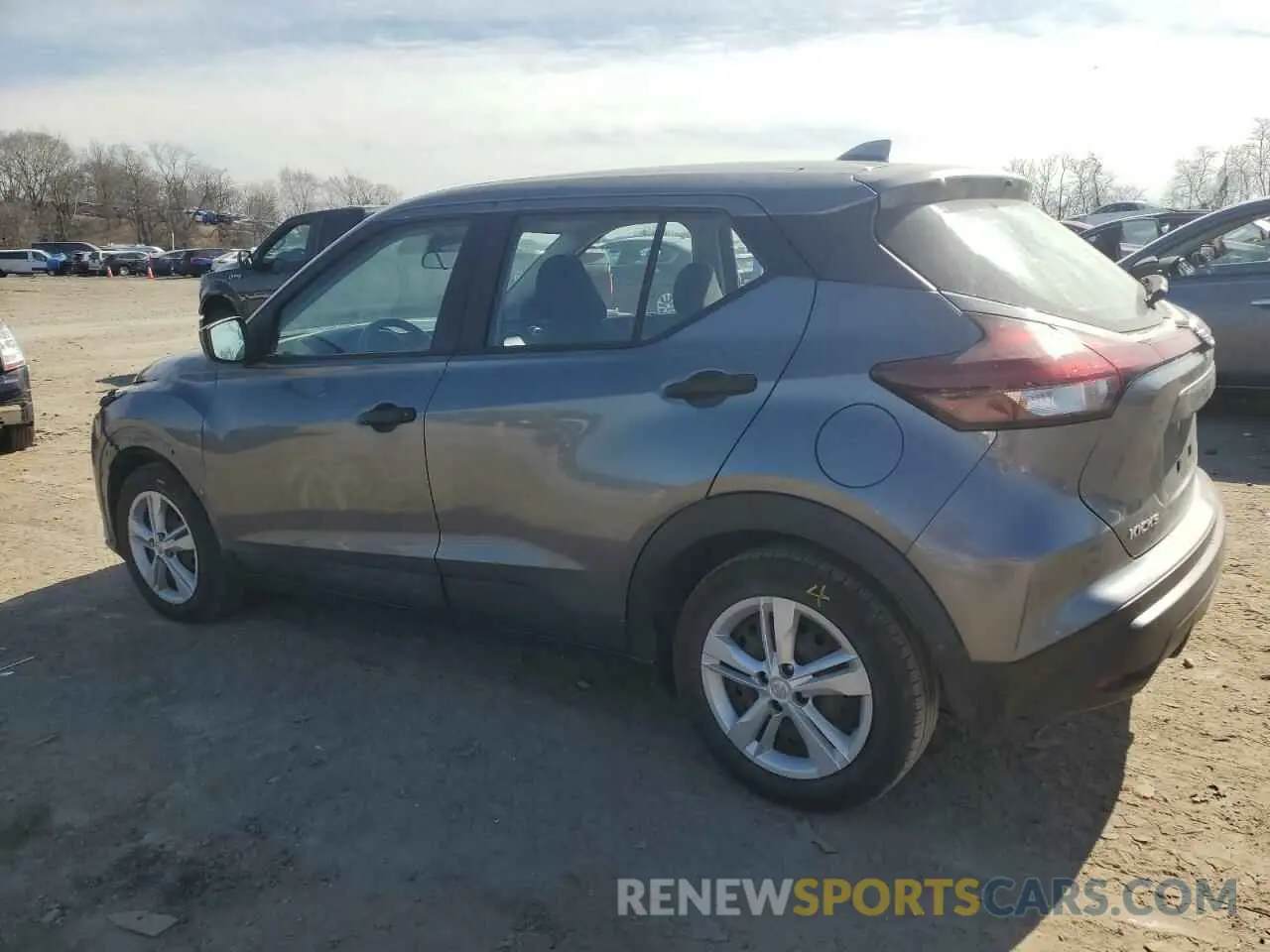 2 fotografías del automóvil dañado 3N1CP5BV8ML523079 NISSAN KICKS 2021