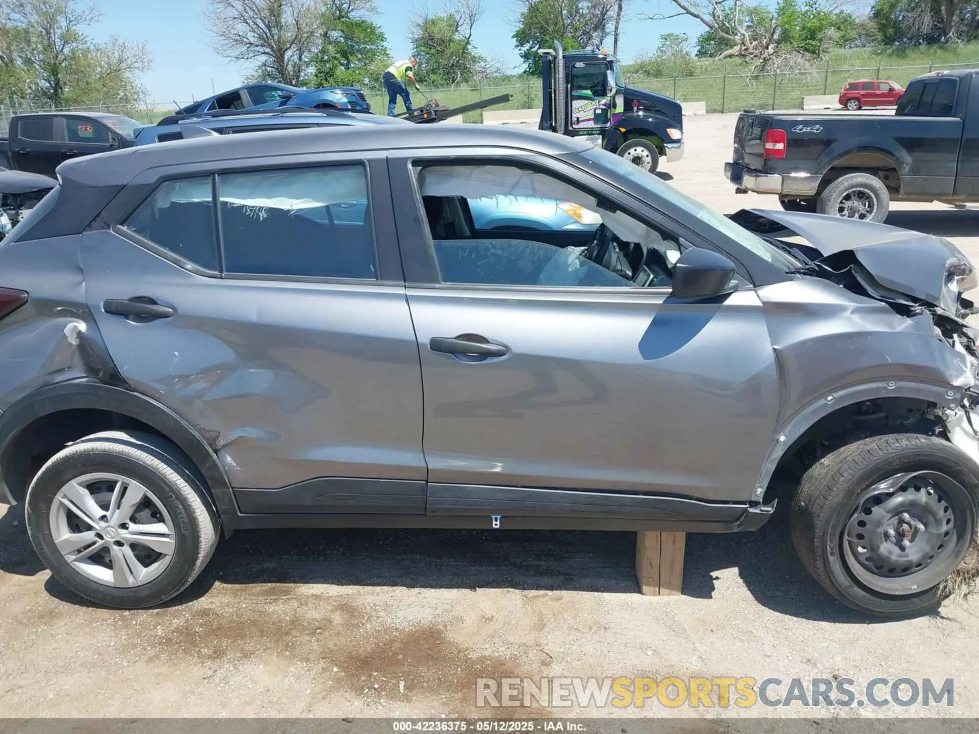 12 fotografías del automóvil dañado 3N1CP5BV9ML531000 NISSAN KICKS 2021