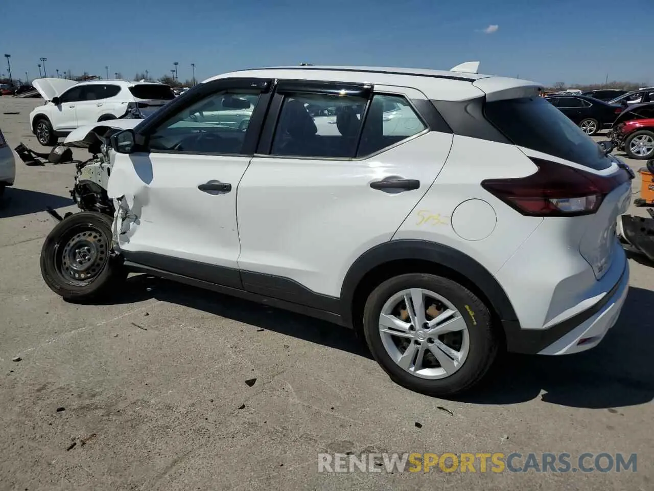 2 fotografías del automóvil dañado 3N1CP5BV9ML550064 NISSAN KICKS 2021