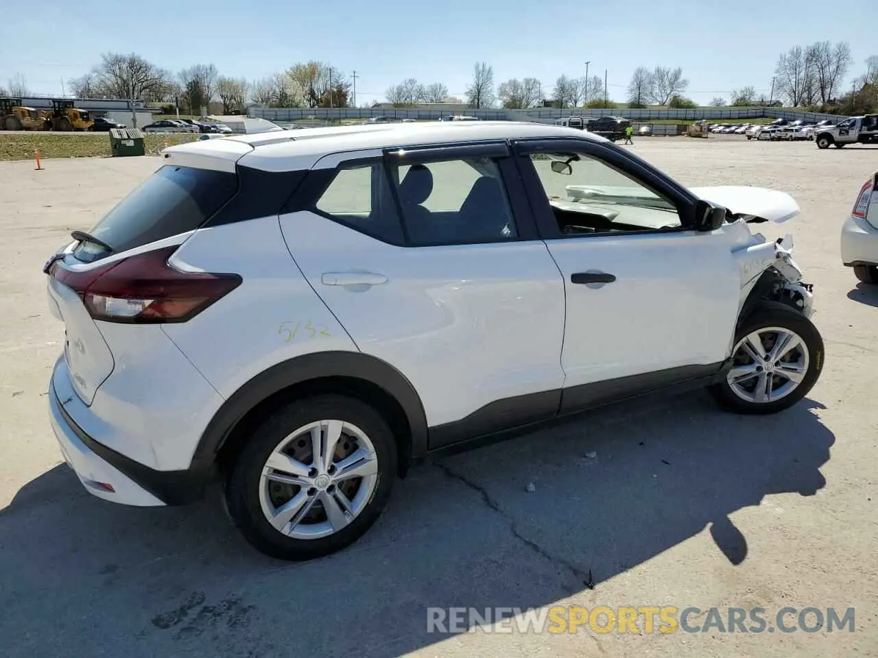 3 fotografías del automóvil dañado 3N1CP5BV9ML550064 NISSAN KICKS 2021