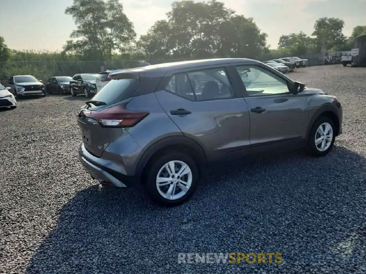 4 fotografías del automóvil dañado 3N1CP5BVXML464648 NISSAN KICKS 2021