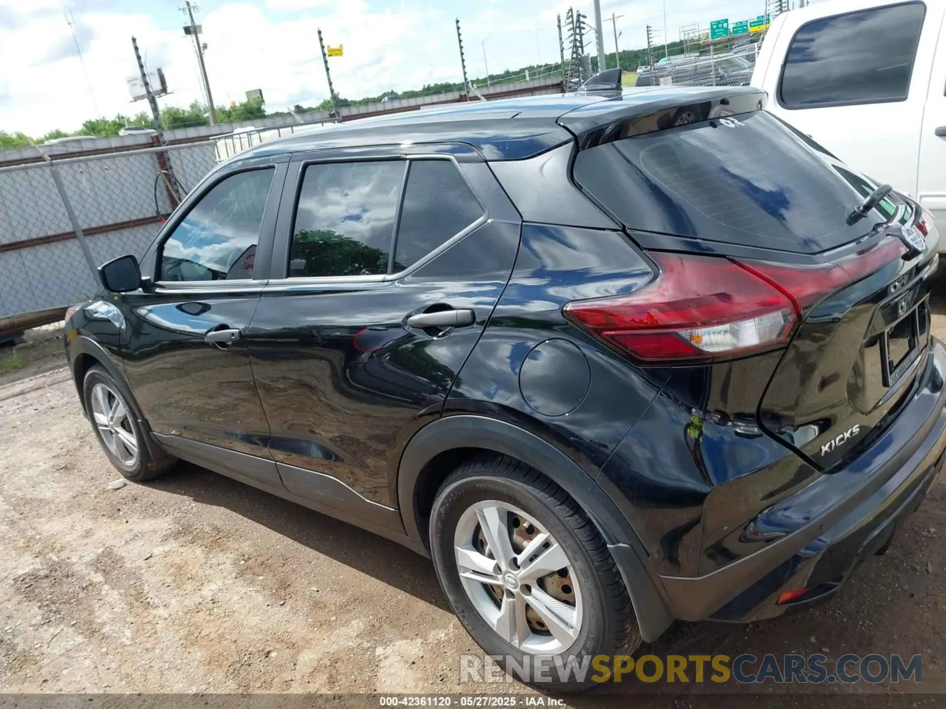 15 fotografías del automóvil dañado 3N1CP5BVXML555127 NISSAN KICKS 2021