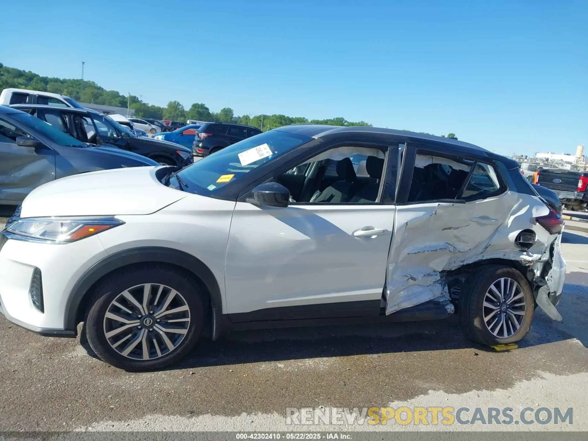 14 fotografías del automóvil dañado 3N1CP5CV1ML504436 NISSAN KICKS 2021