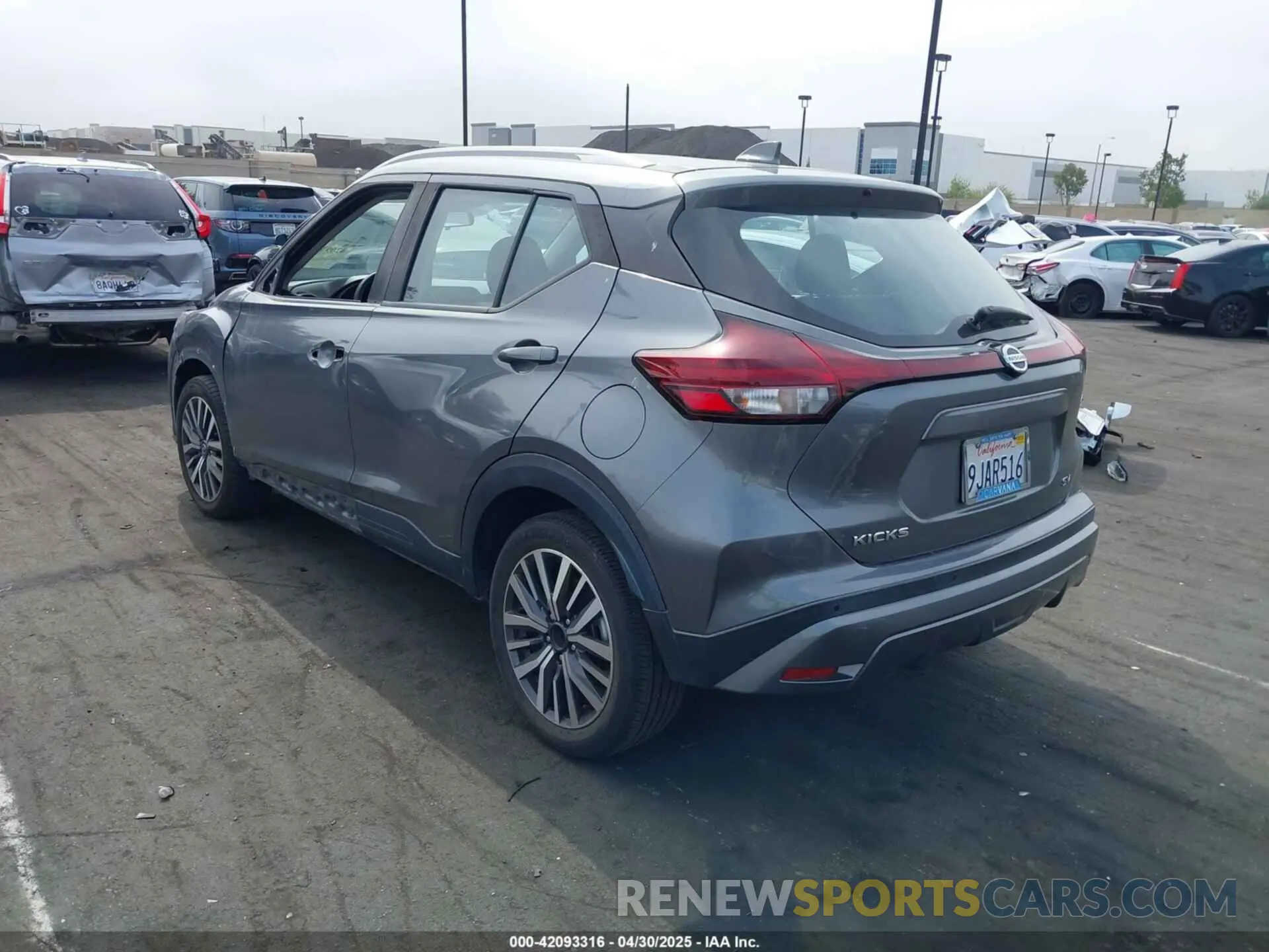3 fotografías del automóvil dañado 3N1CP5CV1ML537730 NISSAN KICKS 2021