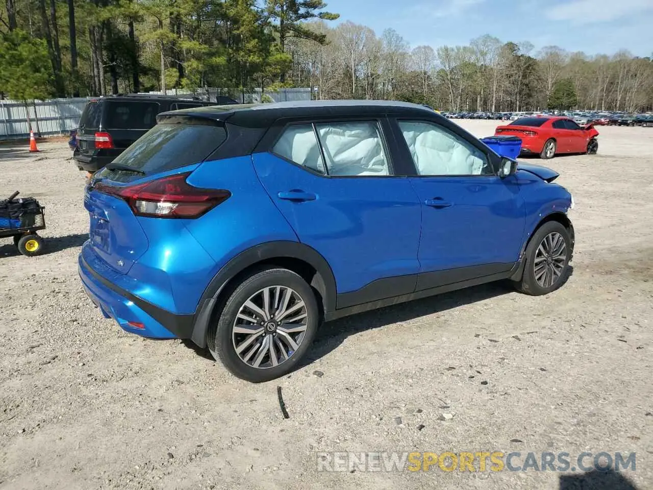 3 fotografías del automóvil dañado 3N1CP5CV2ML540202 NISSAN KICKS 2021