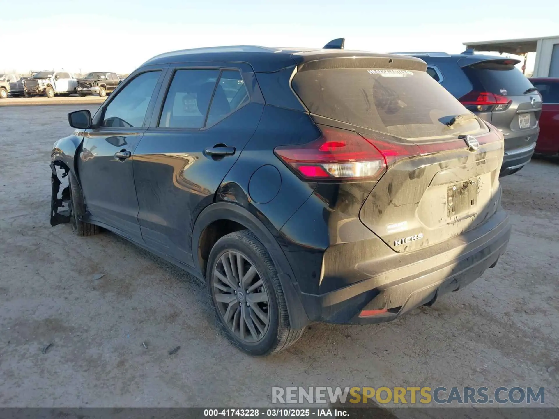 3 fotografías del automóvil dañado 3N1CP5CV2ML562636 NISSAN KICKS 2021