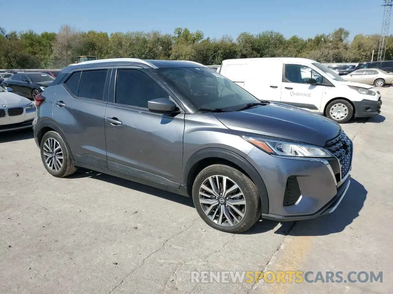 4 fotografías del automóvil dañado 3N1CP5CV4ML480276 NISSAN KICKS 2021