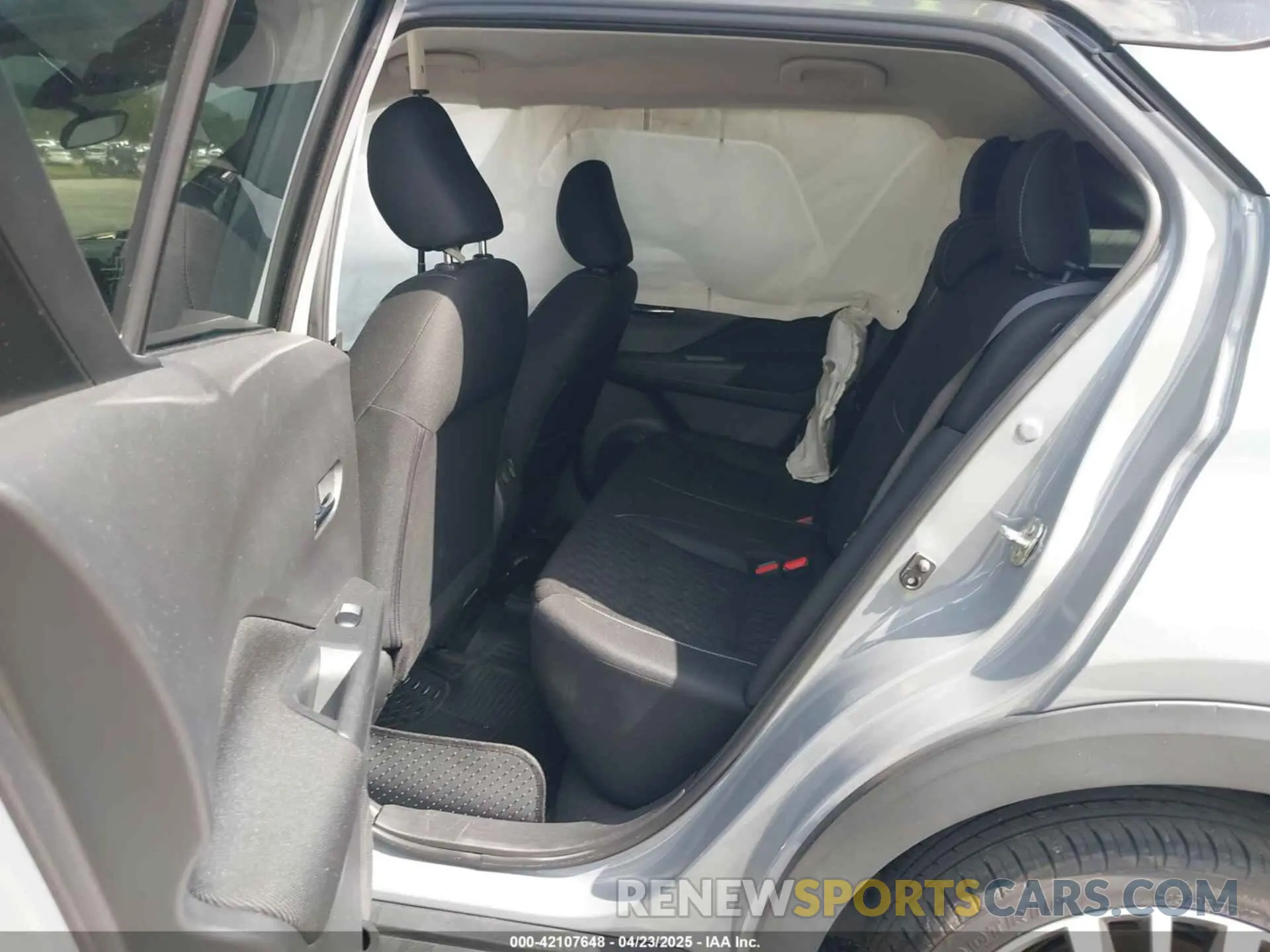 8 fotografías del automóvil dañado 3N1CP5CV4ML488135 NISSAN KICKS 2021