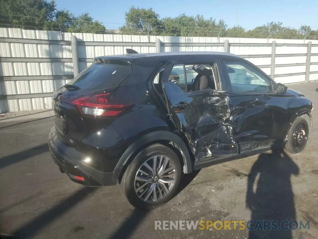 3 fotografías del automóvil dañado 3N1CP5CV5ML468606 NISSAN KICKS 2021