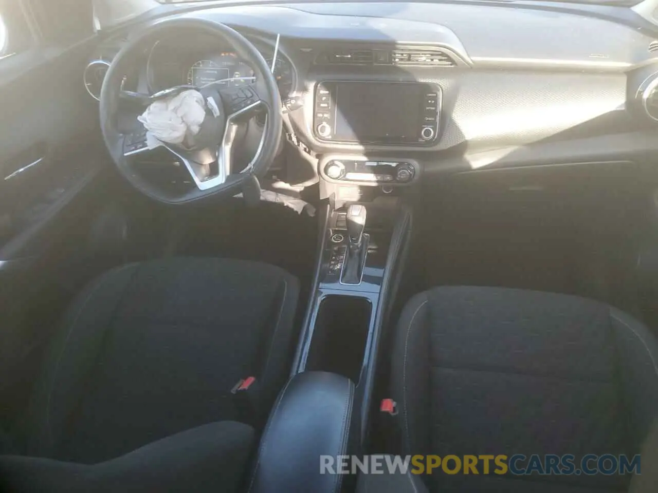 8 fotografías del automóvil dañado 3N1CP5CV5ML468606 NISSAN KICKS 2021