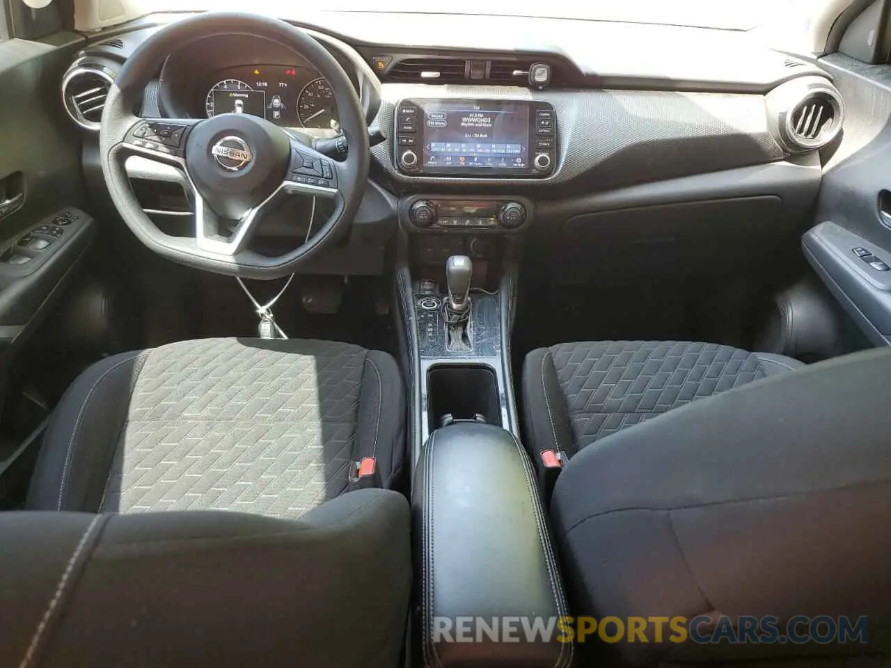 8 fotografías del automóvil dañado 3N1CP5CV5ML492629 NISSAN KICKS 2021